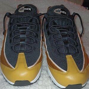 Women’s Nike air max 95 lx wheat gold